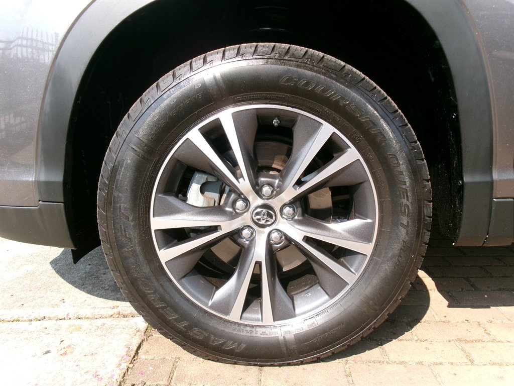 2019 Toyota Highlander - $14,995