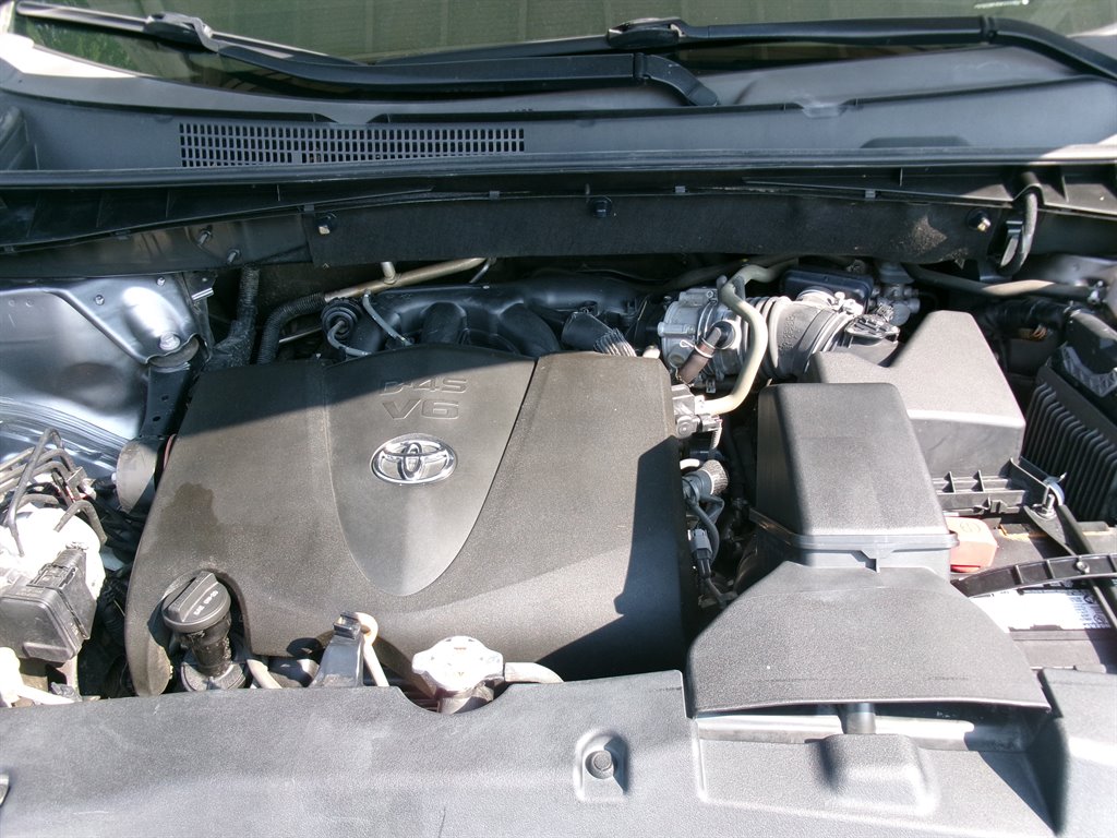 2019 Toyota Highlander - $14,995