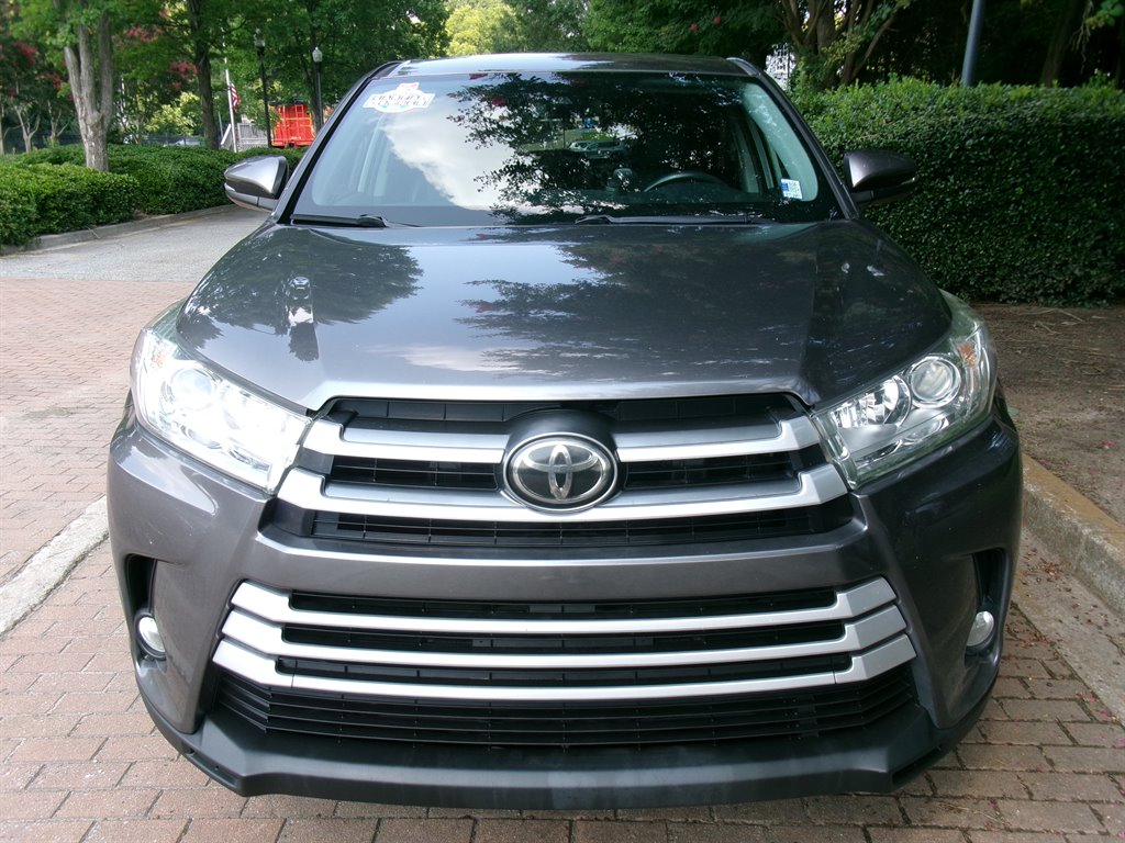 2019 Toyota Highlander - $14,995