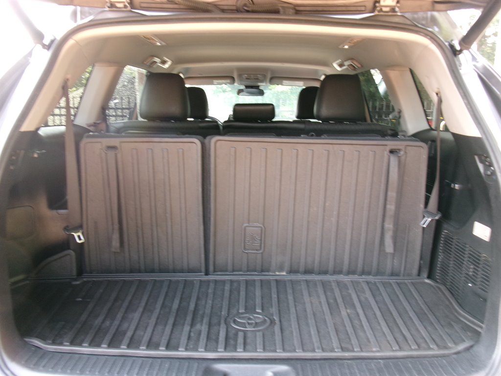 2019 Toyota Highlander - $14,995