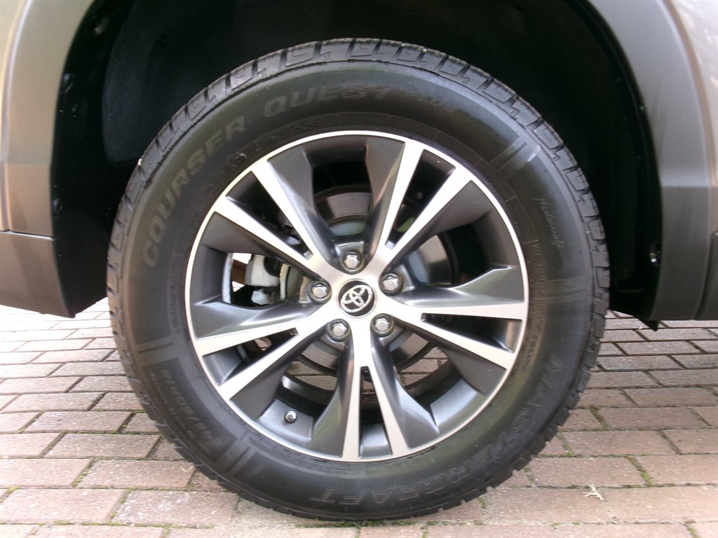 2019 Toyota Highlander - $14,995