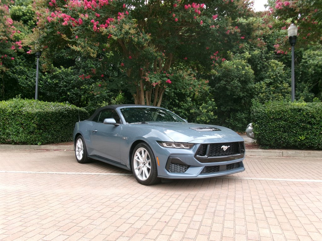 2025 Ford Mustang - $54,990