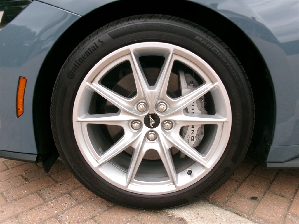 2025 Ford Mustang - $54,990