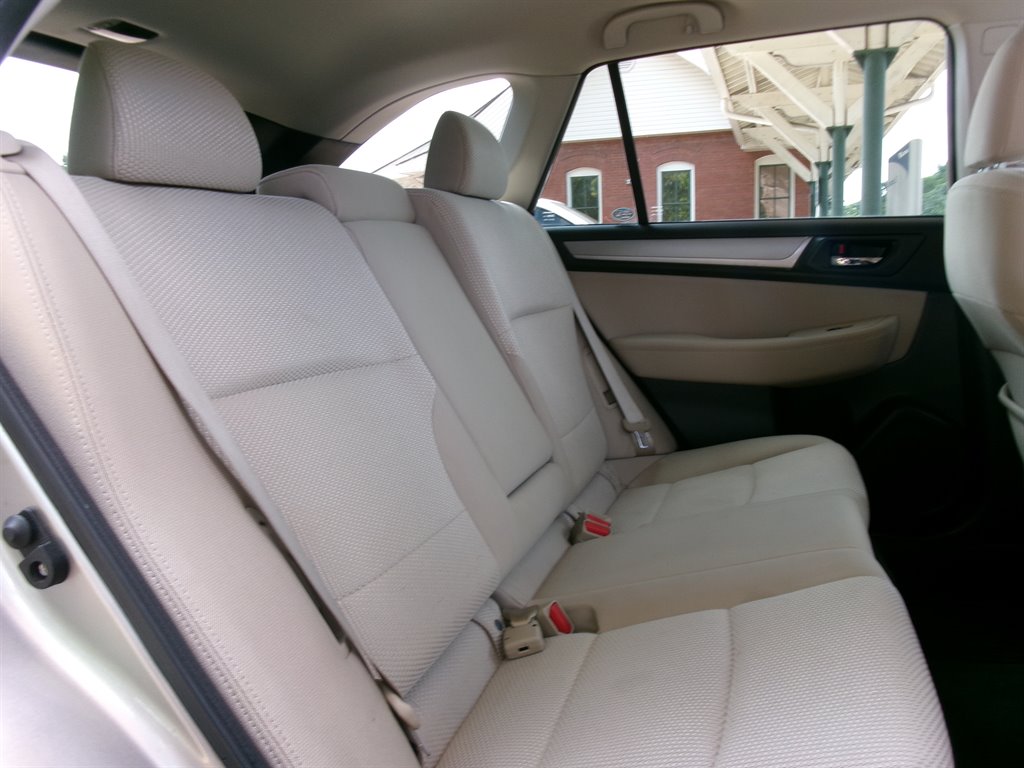2016 Subaru Outback - $13,995