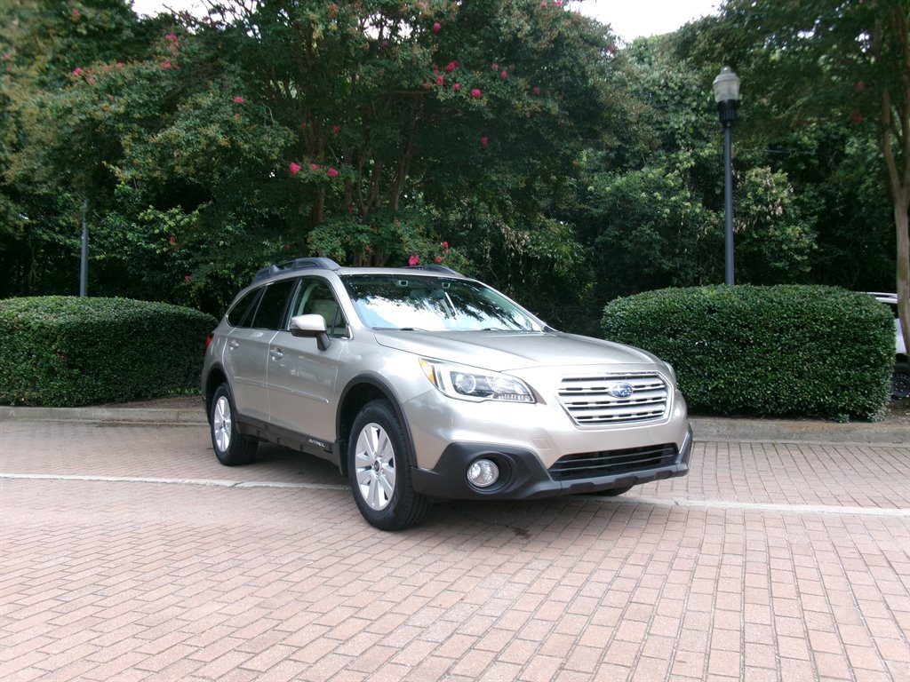 2016 Subaru Outback - $13,995