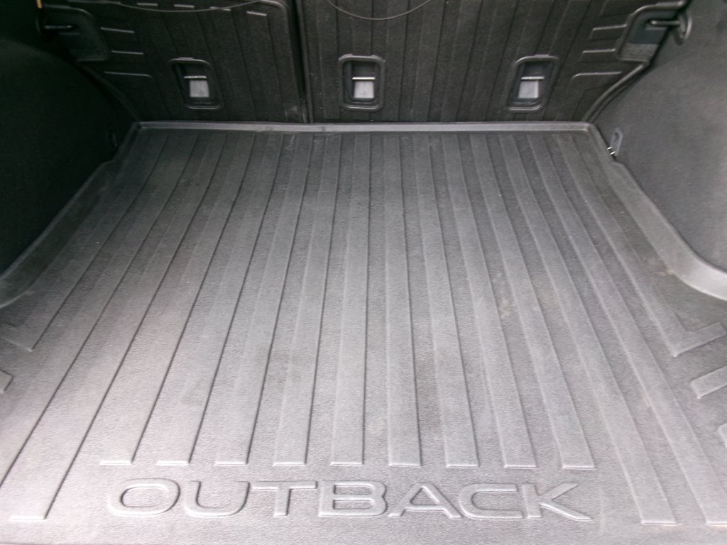 2016 Subaru Outback - $13,995