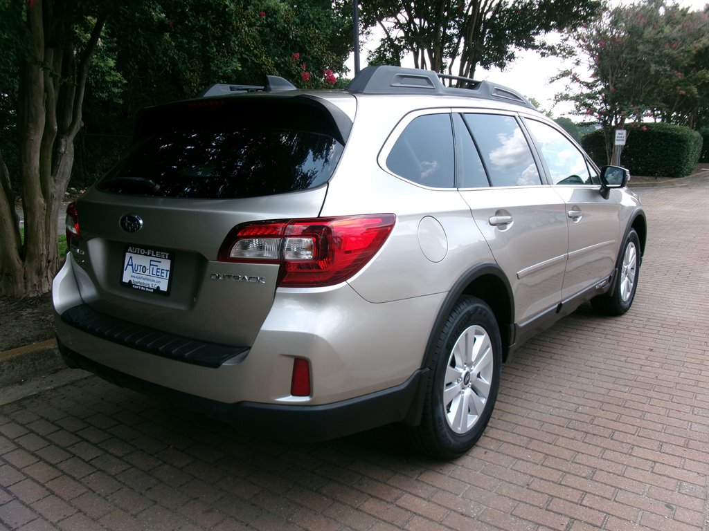 2016 Subaru Outback - $13,995