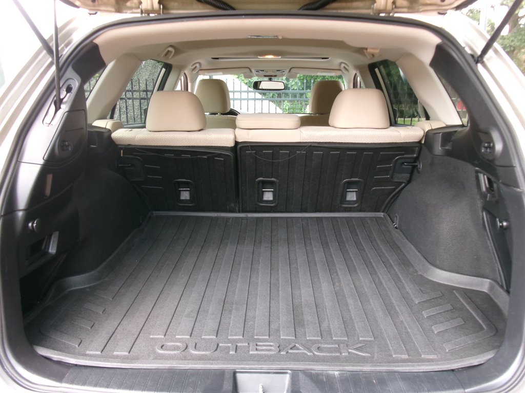 2016 Subaru Outback - $13,995