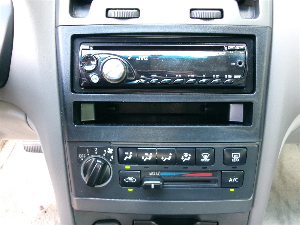 2003 Nissan Maxima - $4,995