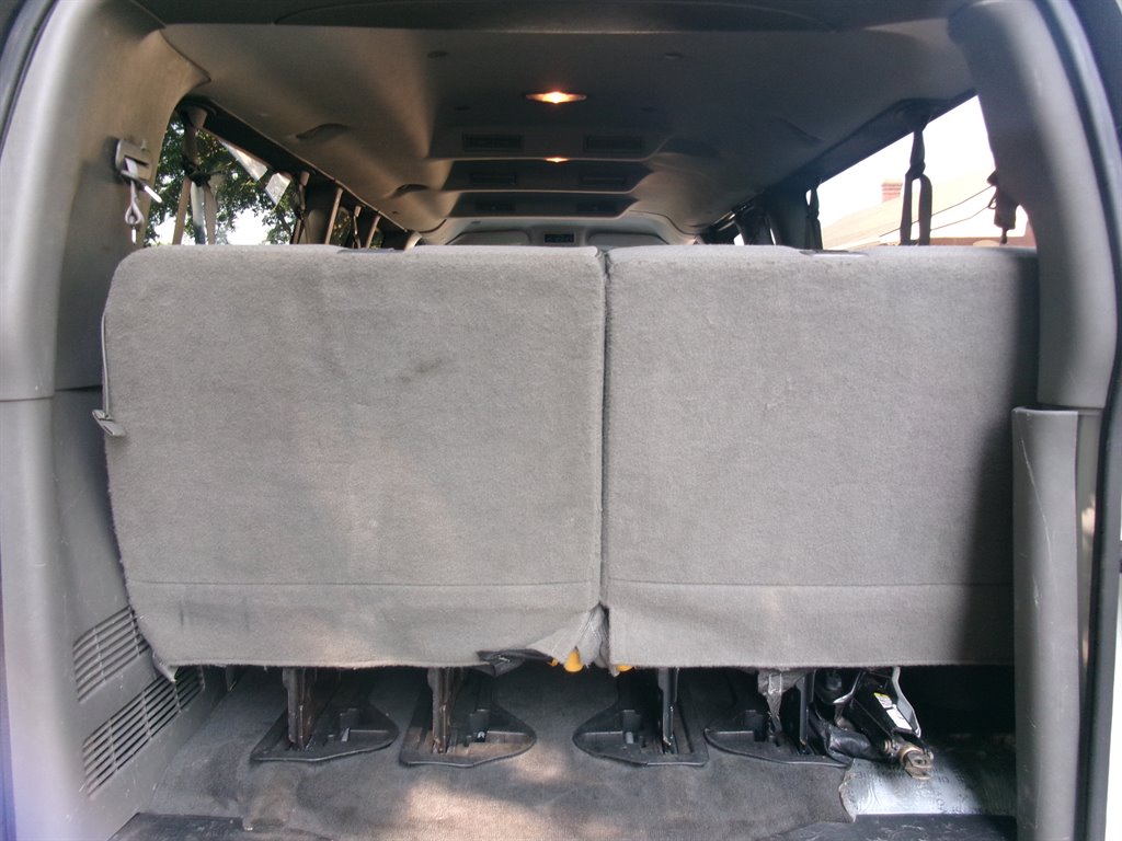 2015 Chevrolet Express - $21,995