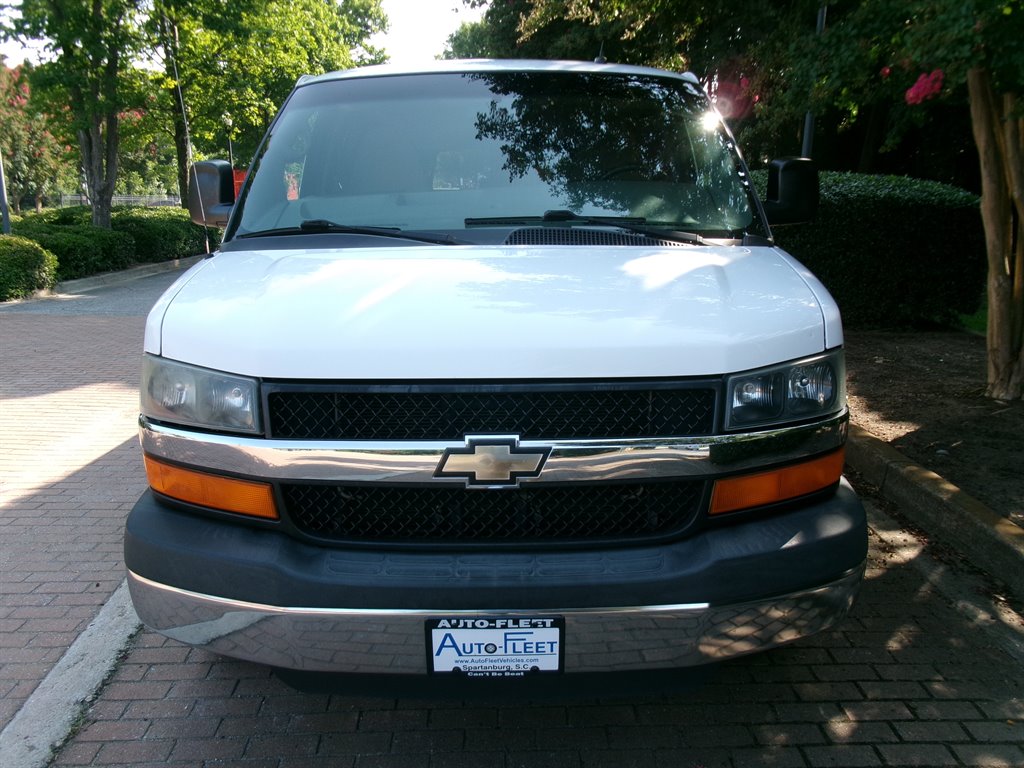 2015 Chevrolet Express - $21,995