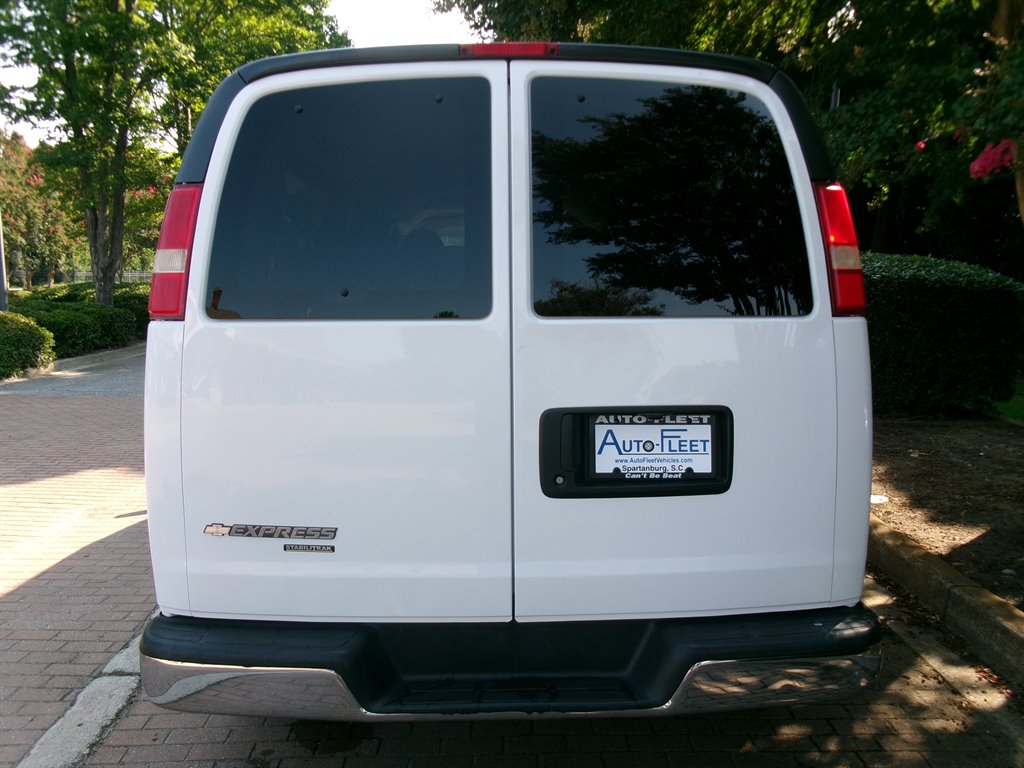 2015 Chevrolet Express - $21,995