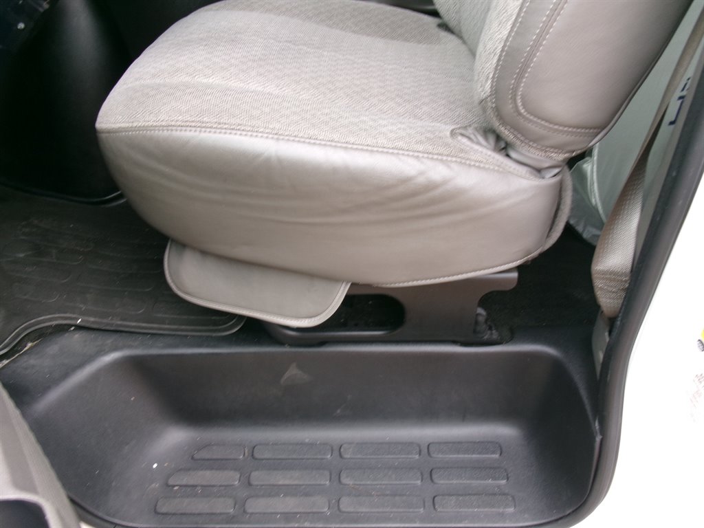 2016 Chevrolet Express - $22,995