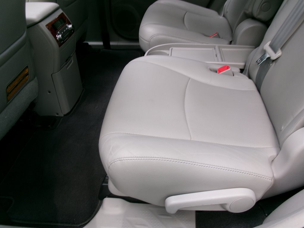 2012 Toyota Highlander - $11,995