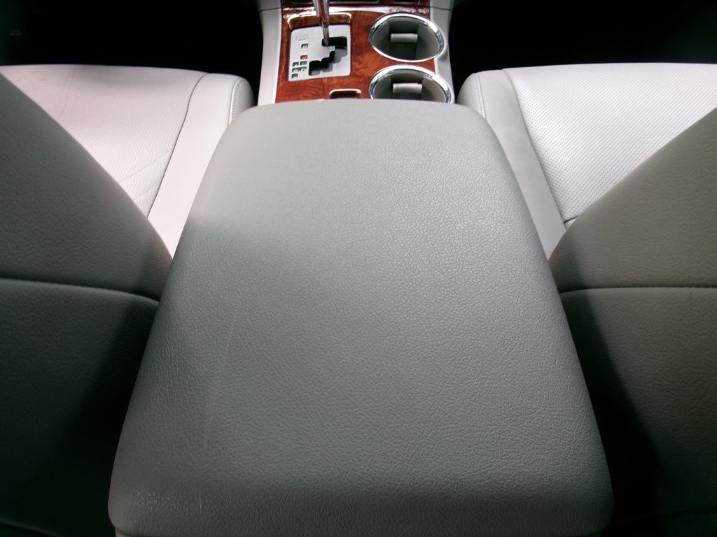 2012 Toyota Highlander - $11,995