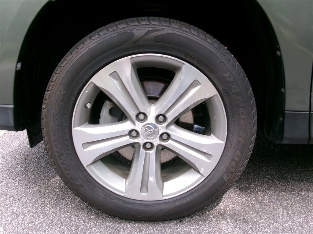 2012 Toyota Highlander - $11,995
