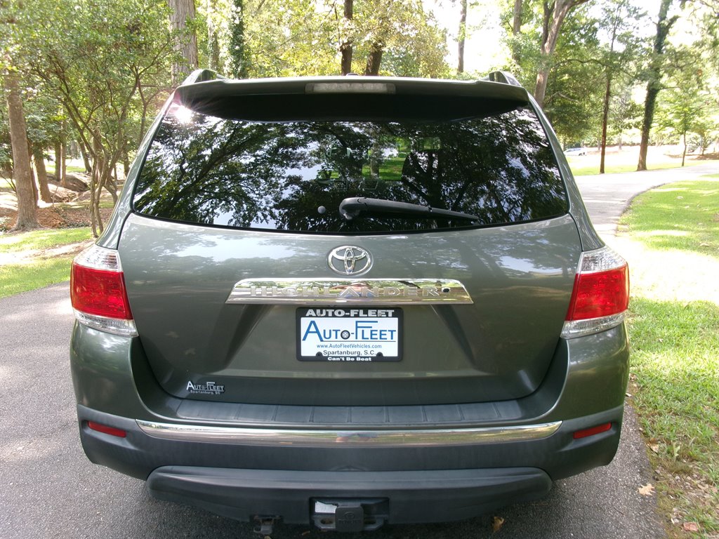 2012 Toyota Highlander - $11,995