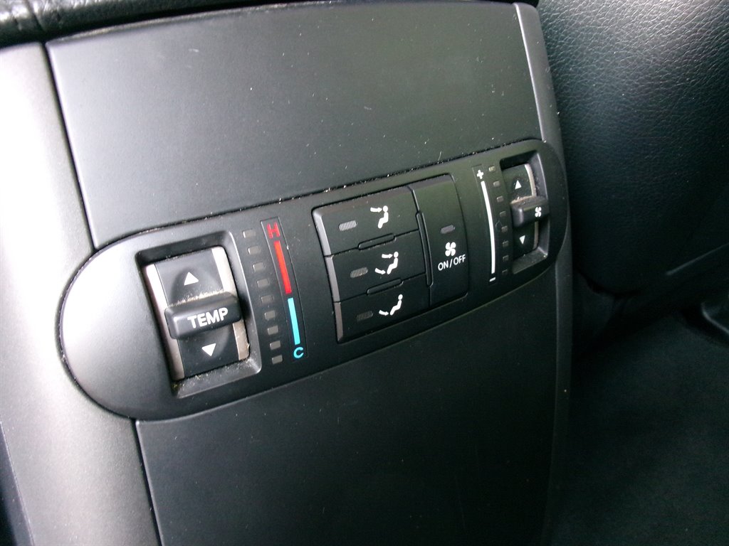 2009 Kia Borrego - $8,995