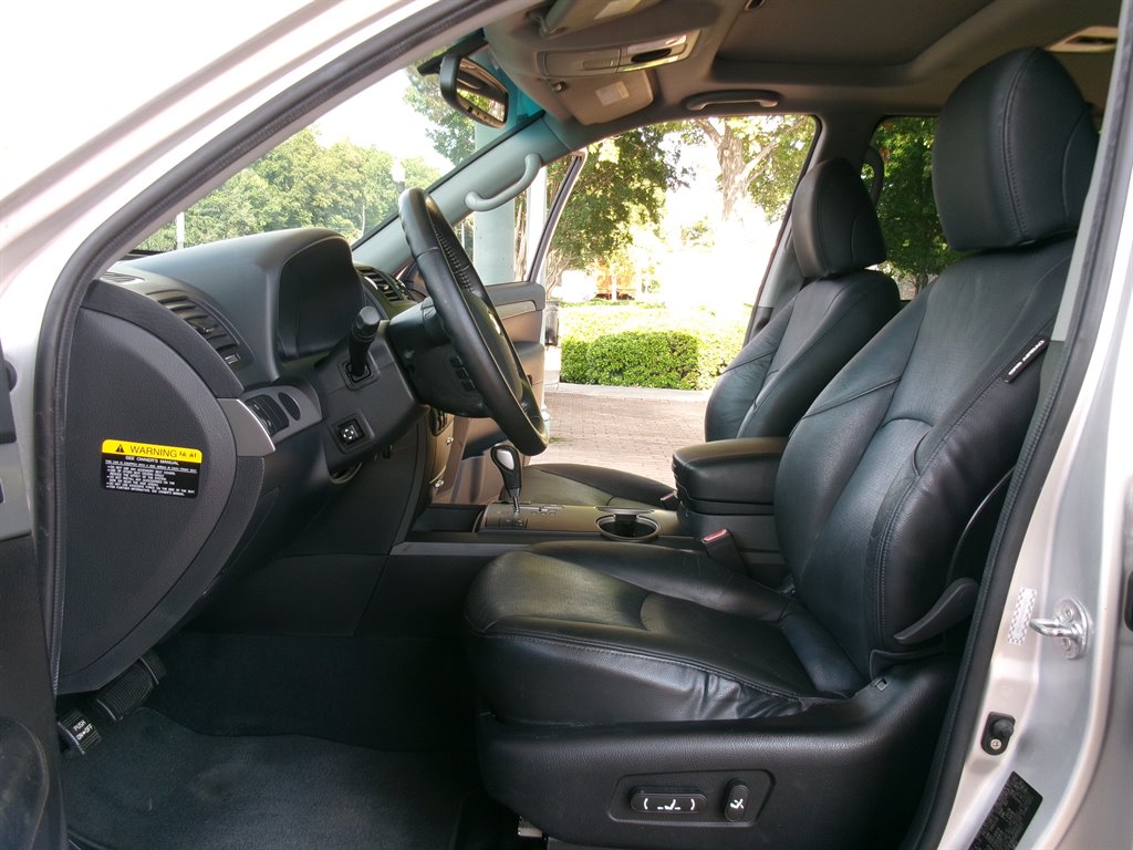 2009 Kia Borrego - $8,995