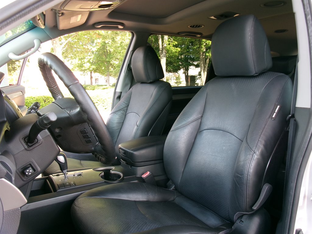2009 Kia Borrego - $8,995