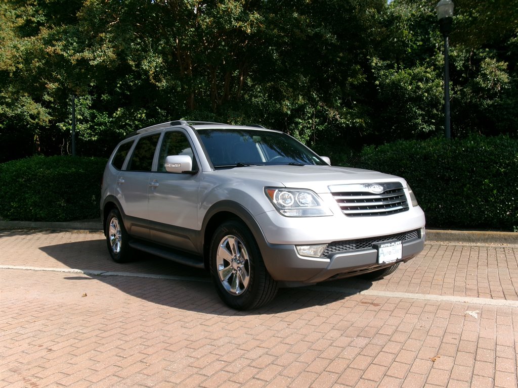 2009 Kia Borrego - $8,995
