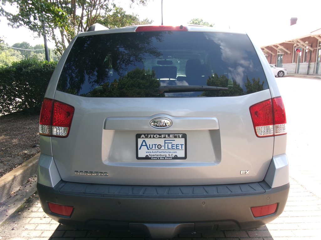 2009 Kia Borrego - $8,995