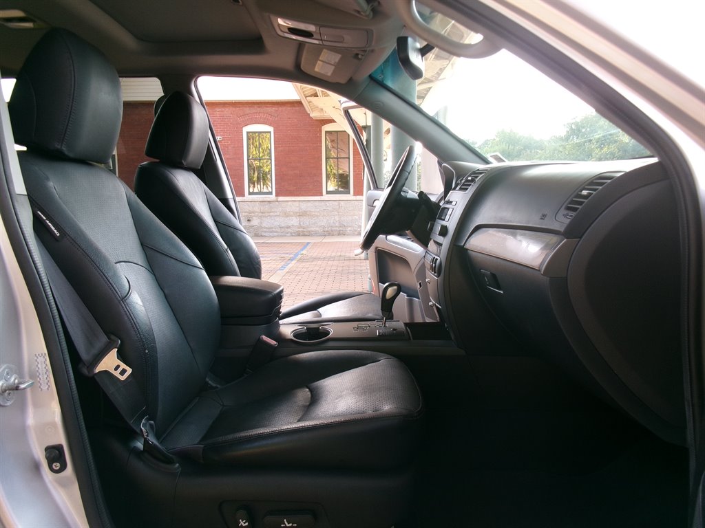 2009 Kia Borrego - $8,995