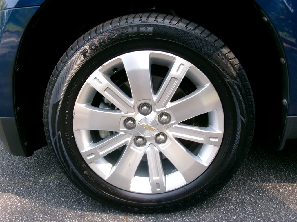 2010 Chevrolet Equinox - $14,995