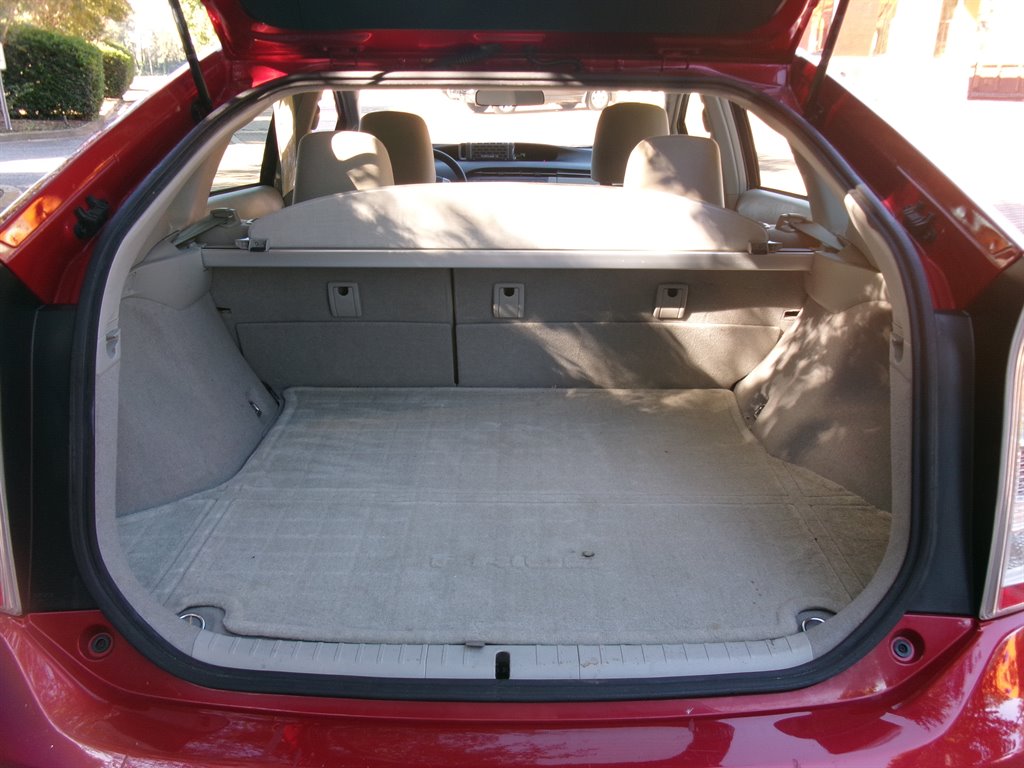 2010 Toyota Prius - $9,995