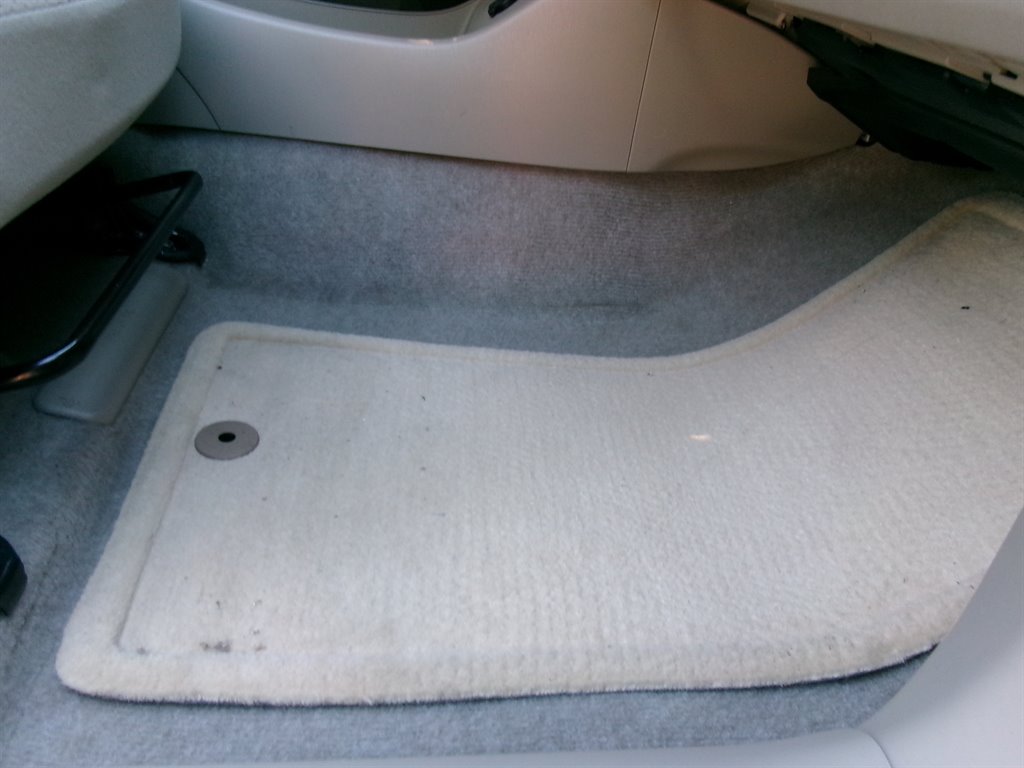 2010 Toyota Prius - $9,995