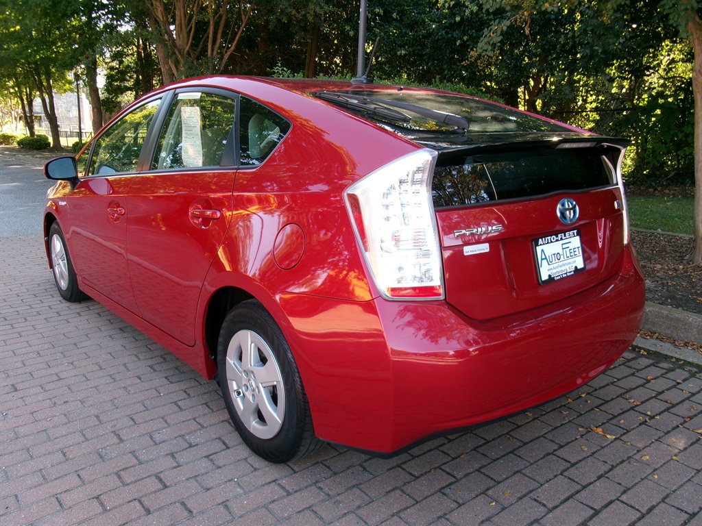 2010 Toyota Prius - $9,995