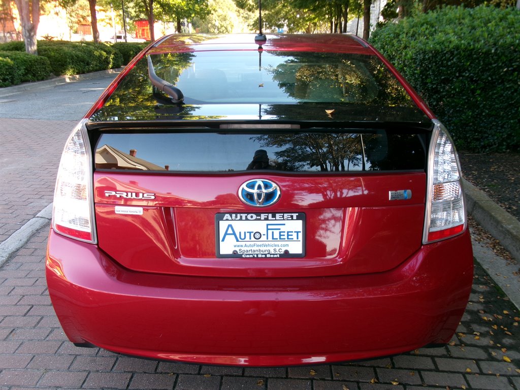 2010 Toyota Prius - $9,995