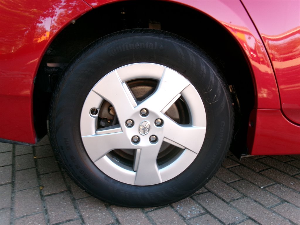 2010 Toyota Prius - $9,995