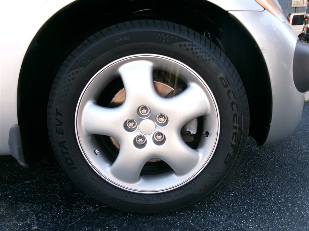 2001 Chrysler PT Cruiser - $8,995