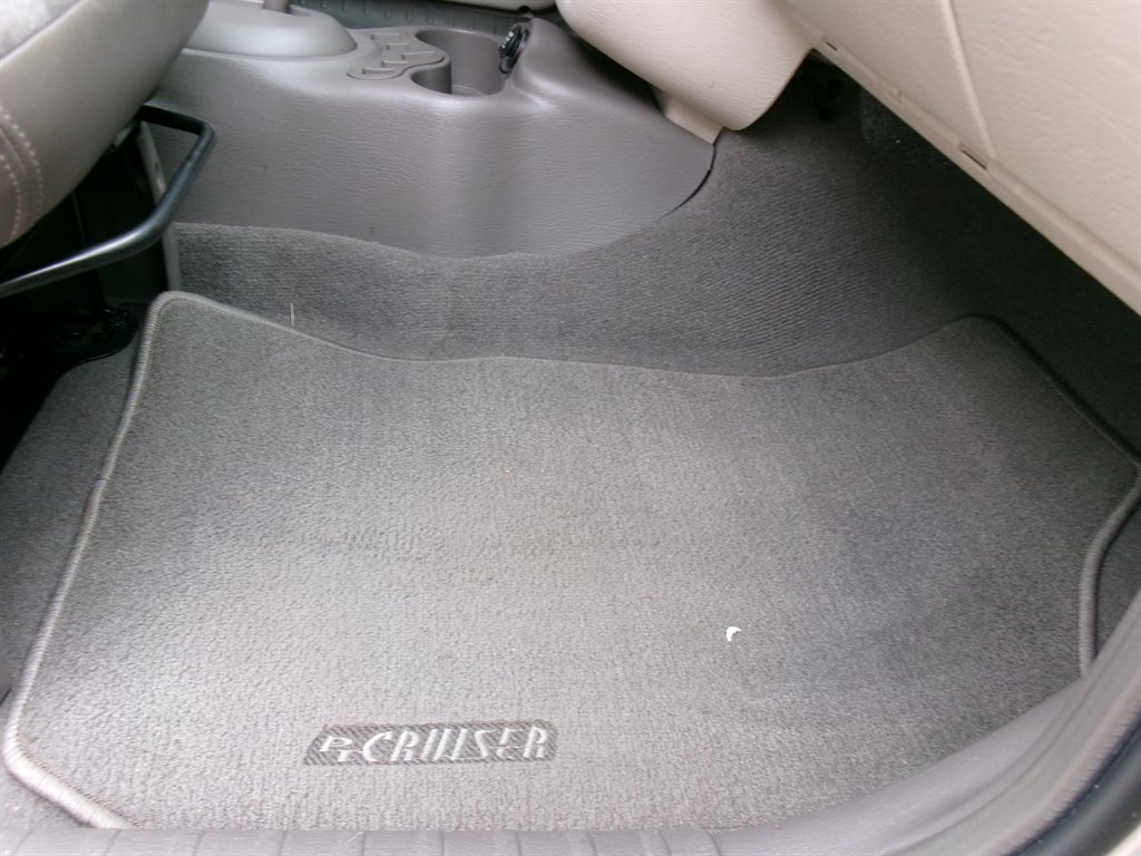 2001 Chrysler PT Cruiser - $8,995