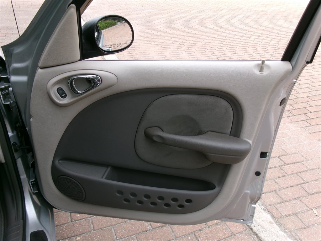 2001 Chrysler PT Cruiser - $8,995