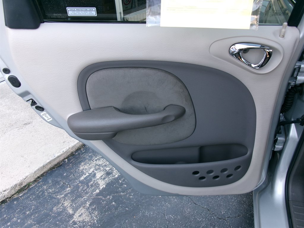 2001 Chrysler PT Cruiser - $8,995