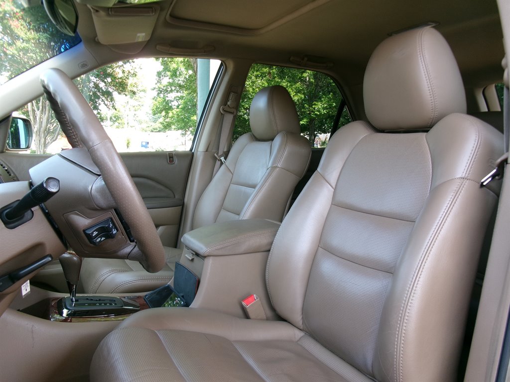 2005 Acura MDX - $11,995