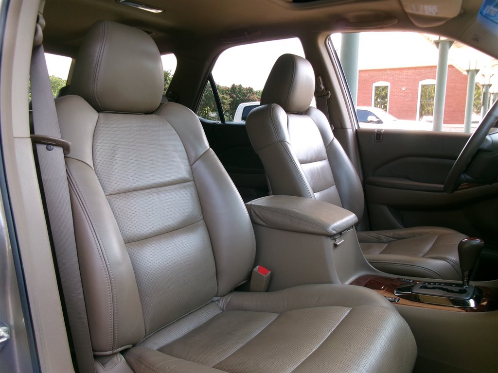 2005 Acura MDX - $11,995