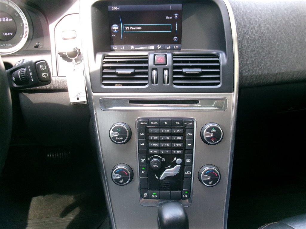 2012 Volvo XC60 - $9,995
