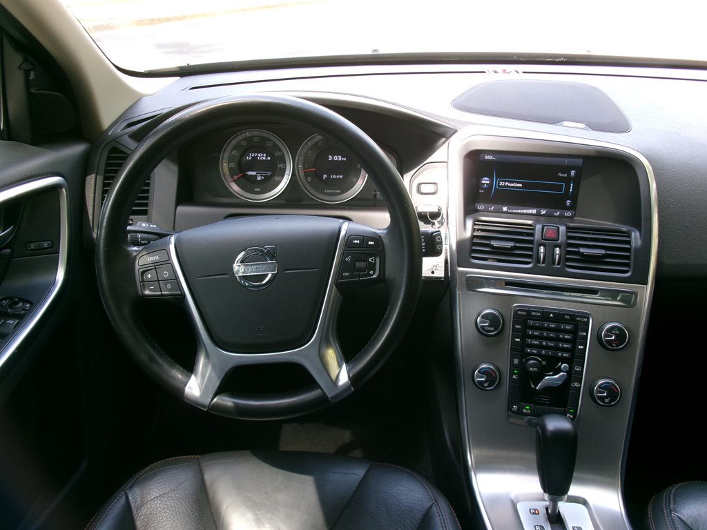 2012 Volvo XC60 - $9,995