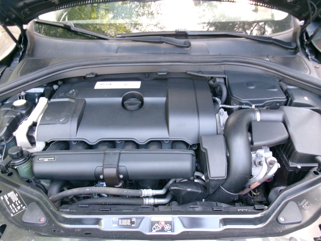 2012 Volvo XC60 - $9,995