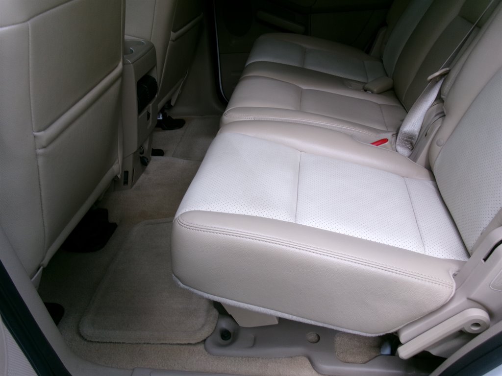 2010 Mercury Mountaineer - $9,995