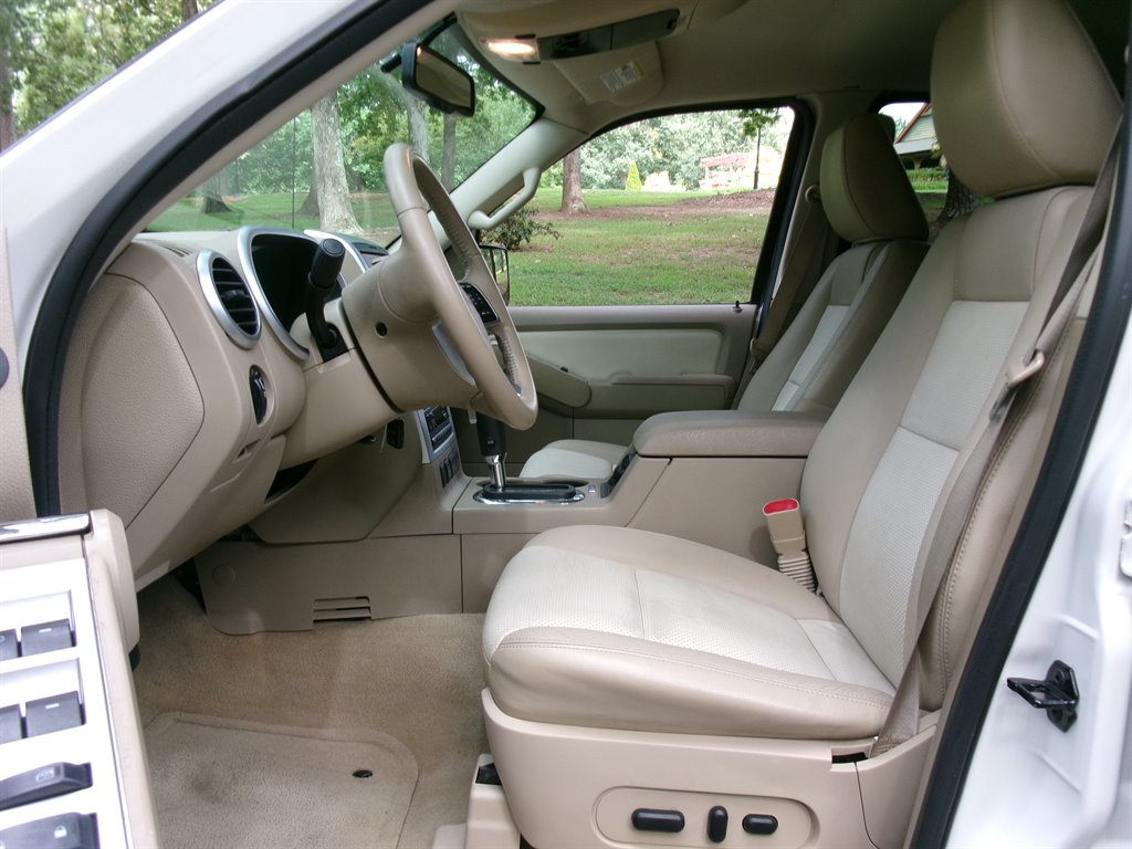 2010 Mercury Mountaineer - $9,995