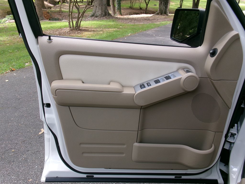 2010 Mercury Mountaineer - $9,995