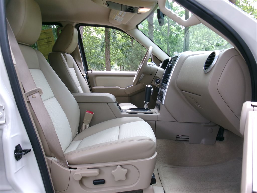 2010 Mercury Mountaineer - $9,995