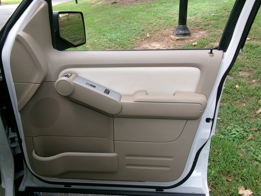 2010 Mercury Mountaineer - $9,995