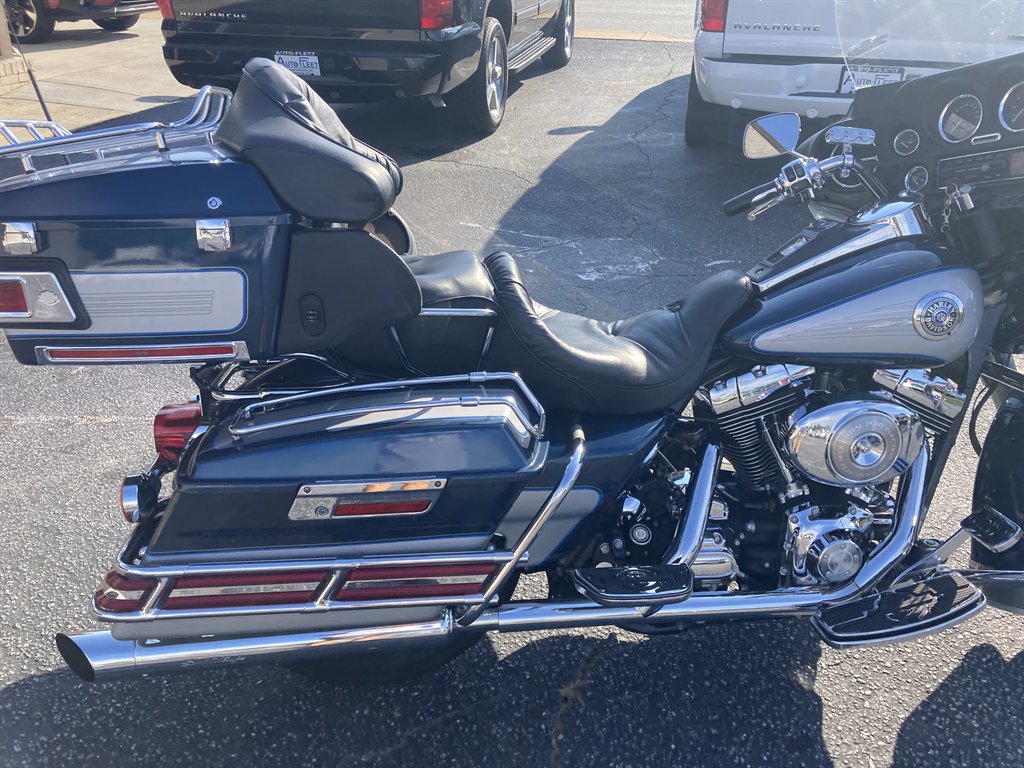 2001 Harley-davidson Ultra Classic Electra Glide - $8,000