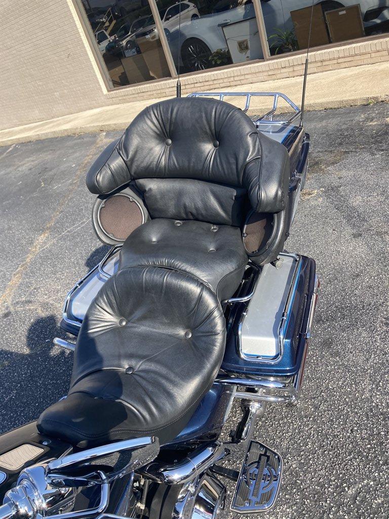 2001 Harley-davidson Ultra Classic Electra Glide - $8,000