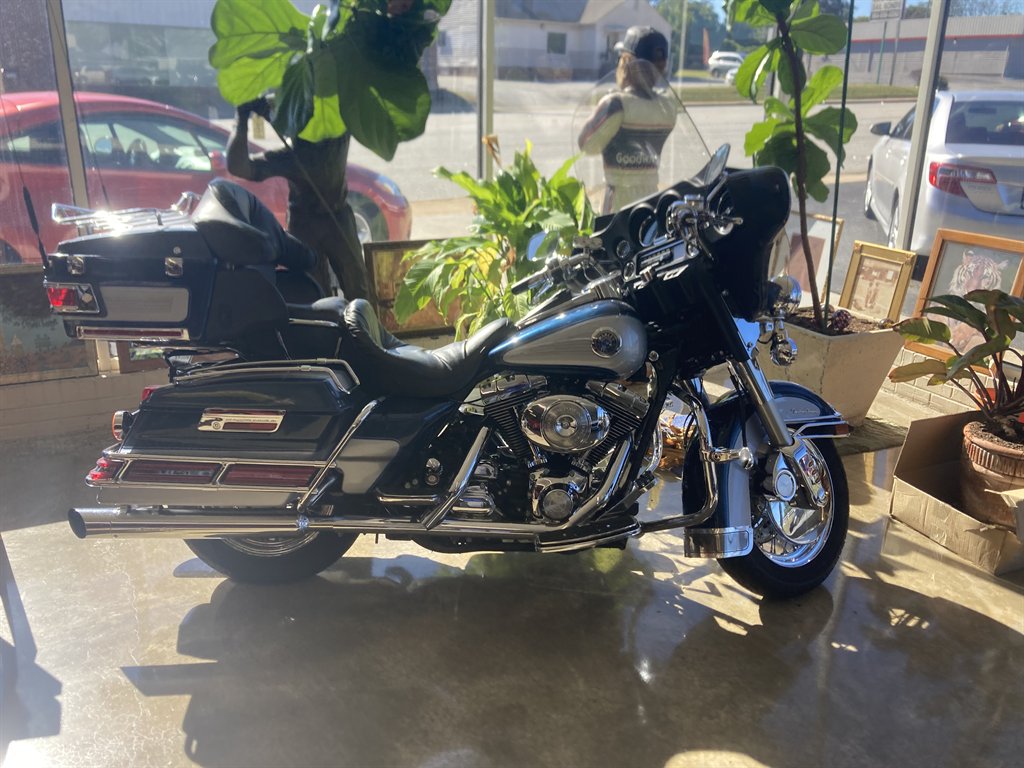 2001 Harley-davidson Ultra Classic Electra Glide - $8,000
